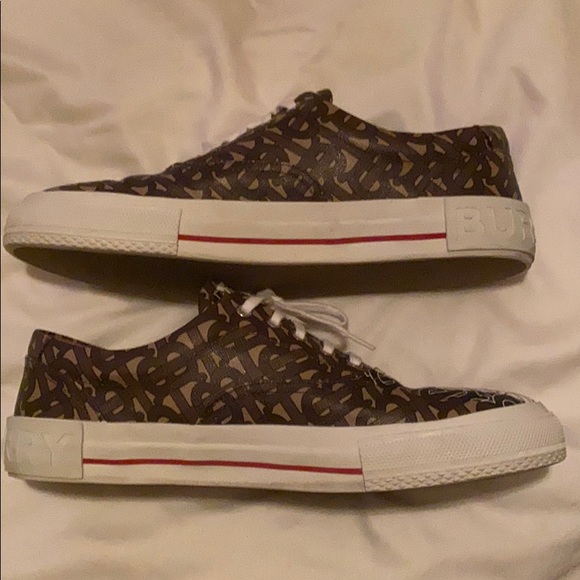 Burberry Monogram E-canvas Sneakers - Picture 3 of 3